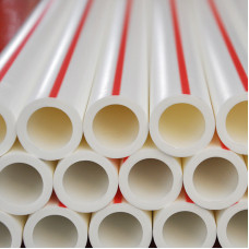 Полипропиленовая труба напорная круглая белая для отопления S 5 (SDR 11) PP-B 180х16,4 мм ГОСТ/ТУ